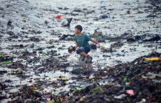 Climate crisis pushes Indonesian youths out of school