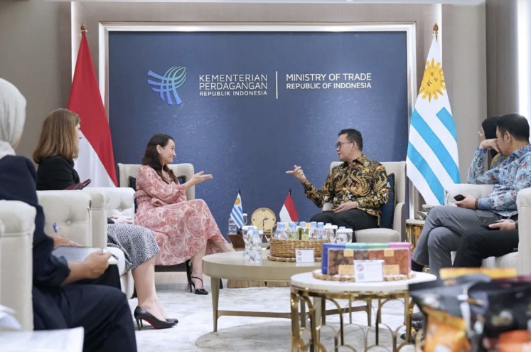 Trade Minister Budi Santoso received a visit from Uruguayan Deputy Foreign Minister Valeria Csukasi to discuss Indonesia–Uruguay bilateral cooperation on Sept. 16 at the Trade Ministry office in Jakarta.