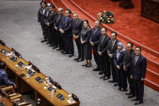 House approves new Supreme Court justices, rights judge