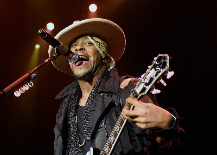 Recording artist D'Angelo performs at The Chelsea at The Cosmopolitan of Las Vegas on August 21, 2015 in Las Vegas, Nevada, US.
