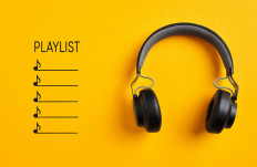 Headphones in: How to use music to keep you moving