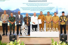 The Nusantara Capital City (IKN) Authority, along with the East Kalimantan provincial administration, the Penajam Paser Utara regency administration, the Kutai Kartanegara regency administration and the Balikpapan city administration, have agreed on the boundaries between the future capital Nusantara and its surrounding administrative areas. The agreement was confirmed through the signing of a memorandum of understanding at the Coordinating Ministry Office 3 in Nusantara’s Central Government District (KIPP) on Oct. 21.

