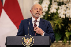 Brazil's President Luiz Inacio Lula da Silva attends a press conference with President Prabowo Subianto after their bilateral meeting at the presidential palace in Jakarta on October 23, 2025. 