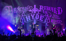 Let it out: Japanese rocker Hyde holds a solo concert, billed as the Hyde [Inside] Live 2025 World Tour in Jakarta, on Nov. 1, 2025, at Tennis Indoor Senayan in Central Jakarta. 
(Courtesy of Sound Rhythm and Mataloka Live)