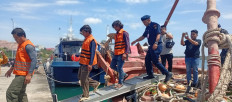 Fisheries Ministry seizes Vietnamese vessel for suspected illegal fishing