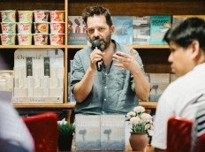 Jakarta leg: Sydney-based investigative journalist Antony Loewenstein speaks on Nov. 17 during a book discussion in Jakarta. He visited Indonesia as part of his tour for the Indonesian edition of The Palestine Laboratory: How Israel Exports the Technology of Occupation Around the World.