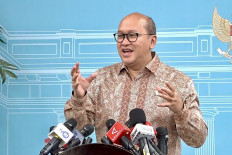 Investment and Downstream Minister and Danantara CEO Rosan Roeslani delivers a press statement at the State Palace complex in Central Jakarta on Dec. 17, 2025, on the progress of the Indonesian haj village development in Saudi Arabia.