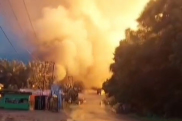 Smoke billows from a fire on Jan. 2 in the Duri-Grissik gas pipeline in Batu Ampar village, Kemuning district, Indragiri Hilir regency, Riau. Firefighters managed to extinguish the fire on Jan. 3.