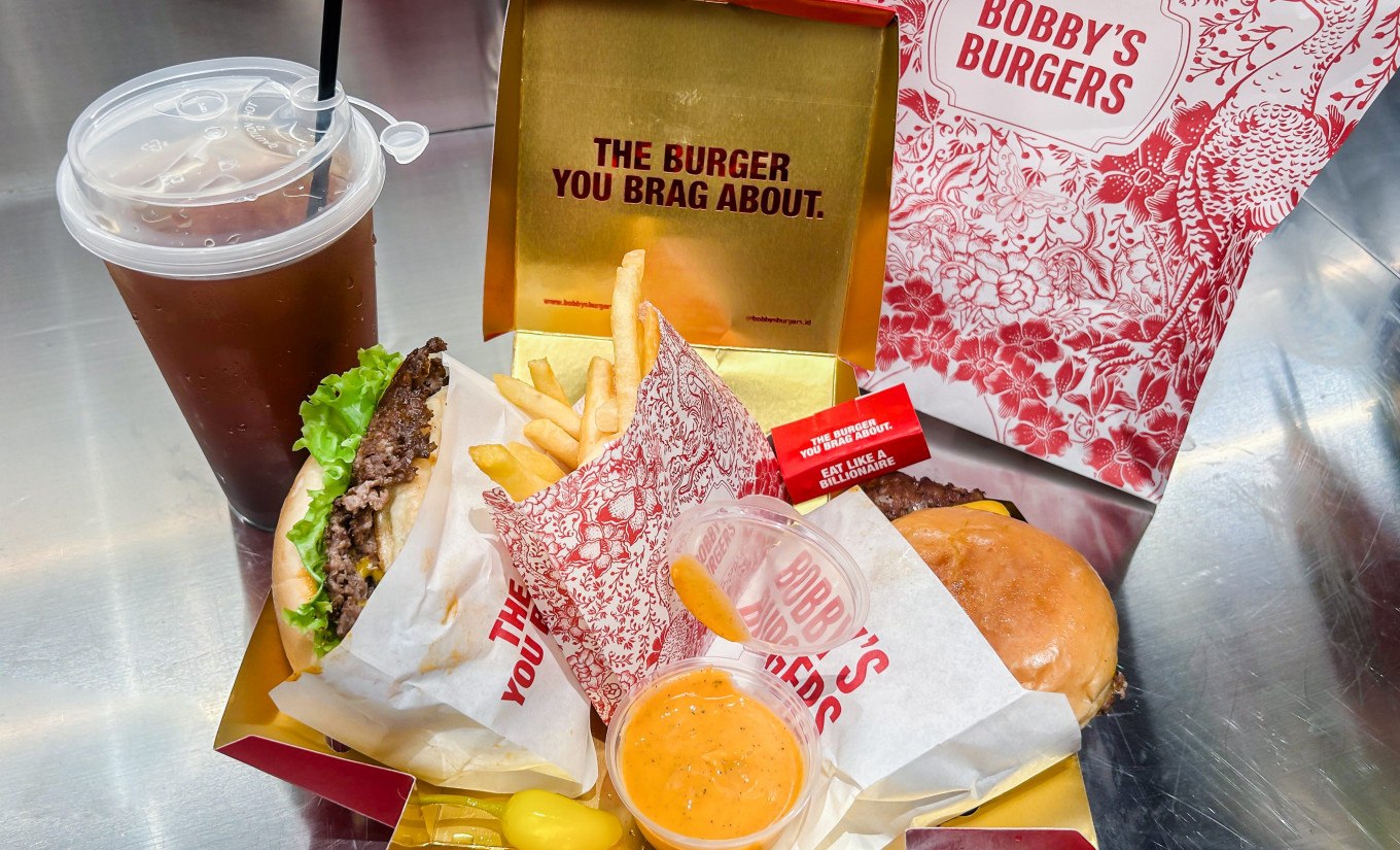 Eating like a billionaire on a budget at Bobby’s Burger