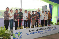 People on stage make a thumbs-up gesture on Jan. 26, 2026 at the groundbreaking of the PT Tata Metal Lestari&rsquo;s Continuous Galvanizing Line (CGL) 2 facility in Purwakarta, West Java.

