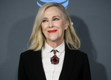 Canadian actress Catherine O'Hara poses as she arrives at the 24th Critics Choice Awards at Santa Monica, California, the United States on Jan. 13, 2019.