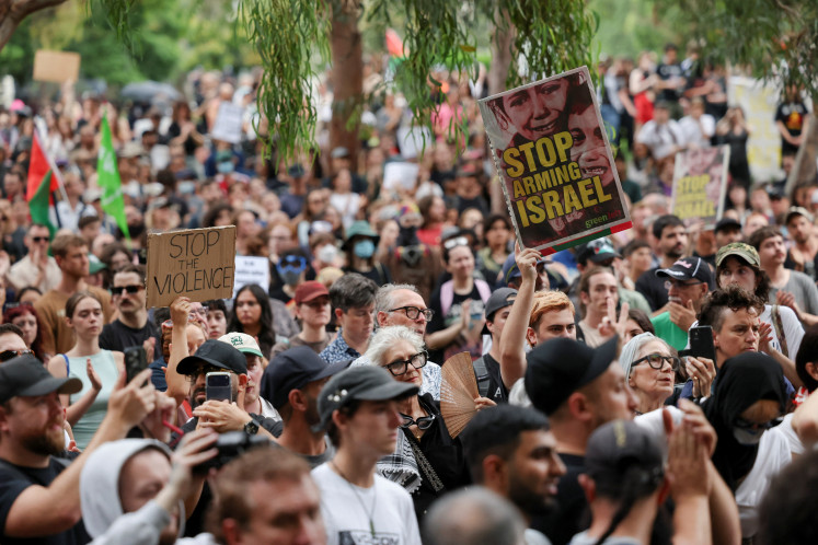Demonstrators gather during the 'Rally Against Police Brutality' following yesterday's clashes with police during a protest against Israeli President Isaac Herzog's state visit to Australia, in Sydney, Australia, February 10, 2026. 