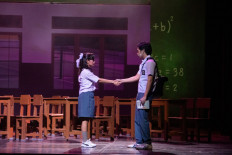 First glance: Young Ratna, played by Salsha Indradjaja, meets young Galih, portrayed by Xavier El Masrur, in a scene on Feb. 7, 2026, from the musical 'Bukan Cinta Galih/Ratna' (Not Galih and Ratna&rsquo;s love story) at Taman Ismail Marzuki in Central Jakarta