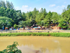 The Jaletreng River flows through South Tangerang, Banten, in this undated picture. The river is one of the tributaries of the Cisadane River that runs from Bogor regency in West Java to South Tangerang, as well as Tangerang city and regency in Banten, before emptying into the Java Sea.