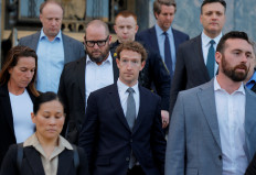 Soc-med edict trial: Meta Platforms CEO Mark Zuckerberg (center) departs the court on Wednesday, Feb. 18, 2026, in Los Angeles, California, the United States after taking the stand at a trial in a key test case accusing Meta and Google&rsquo;s YouTube of harming kids&rsquo; mental health through addictive platforms.
