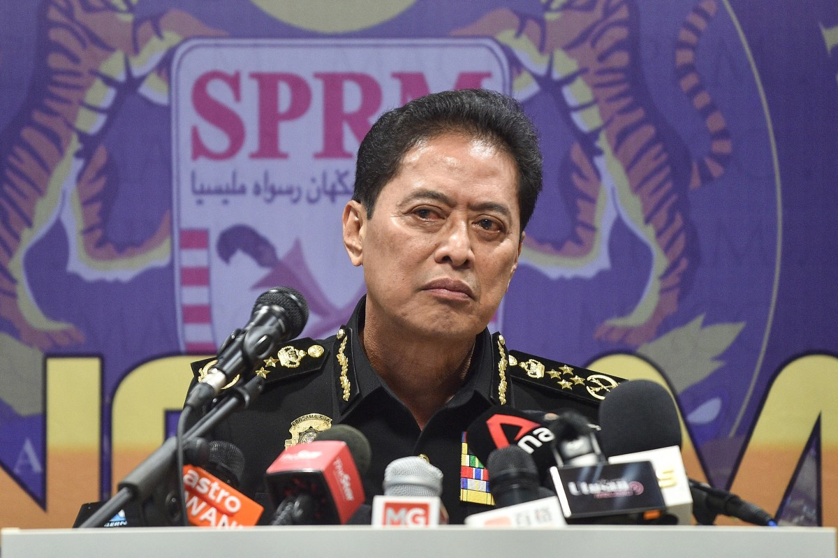 Malaysia's Anti-Corruption Commission (MACC) chief commissioner Azam Baki takes part in a press conference at the MACC headquarters in Putrajaya on March 4, 2026. Malaysia's anti-corruption agency on March 4 said it was probing alleged abuse of power, fraud and governance issues linked to a 1.11 billion ringgit ($280 million) deal between the Malaysian government and British chip giant Arm Holdings.