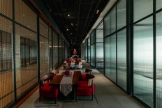 (Courtesy of The 1945 Restaurant at Fairmont Jakarta)