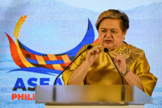 Philippines' Foreign Minister Theresa Lazaro speaks at a press conference during the  Association of Southeast Asian Nations (ASEAN) Foreign Ministers' Meeting Retreat on January 29 in Cebu. 