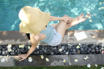 Forget beaches: Here are 5 smart books for your summer reading list