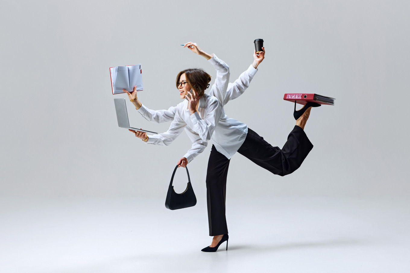 The age of overlapping careers: Yes, side jobs are now necessary to survive