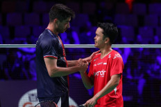 Indonesia&rsquo;s Anthony Sinisuka Ginting (right) shakes hands with France&rsquo;s Toma Junior Popov after winning 22-20, 15-21, 20-22 in their third men&rsquo;s singles match during the decisive Group D tie of the 2026 Thomas Cup in Horsens, Denmark, on April 28, 2026. Despite Anthony&rsquo;s win, Indonesia suffered a historic group-stage exit after a 4-1 defeat to France.