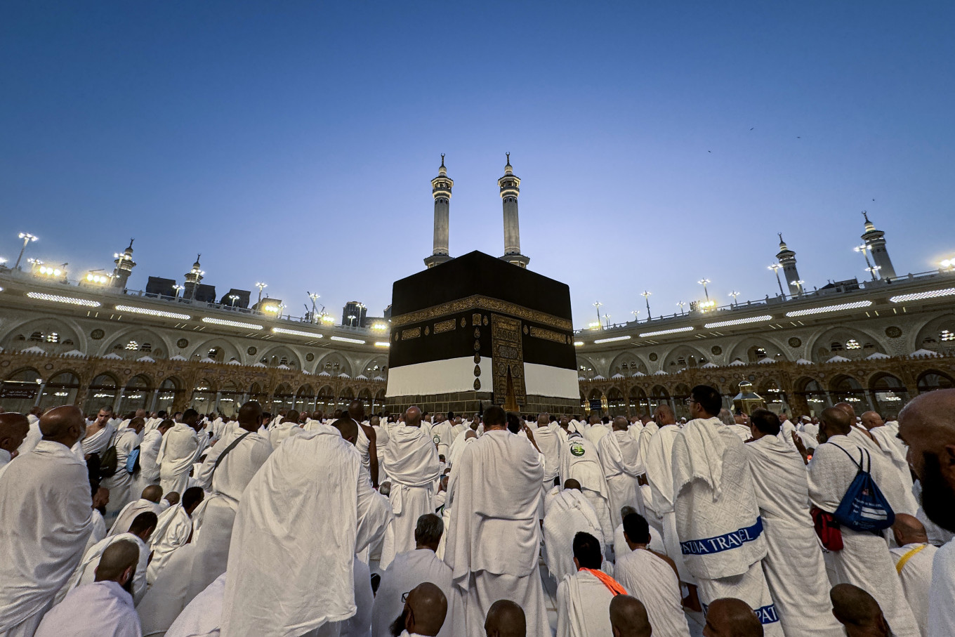 Quiet devotion: Muslim pilgrims from various countries prepare to perform the maghrib (dusk prayer) on May 13, 2026, at the Masjid al-Haram in Mecca, Saudi Arabia. Indonesia&rsquo;s Haj and Umrah Ministry said that ahead of the peak of the haj, the movement of pilgrims to Mecca continues in stages.
