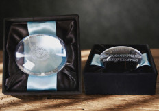 The Dag Hammarskj&ouml;ld Medal of the United Nations, a posthumous award given annually on Peacekeeper&rsquo;s Day to the families of military members, police personnel and personnel who lost their lives during peacekeeping operations, is displayed in this undated handout photo.