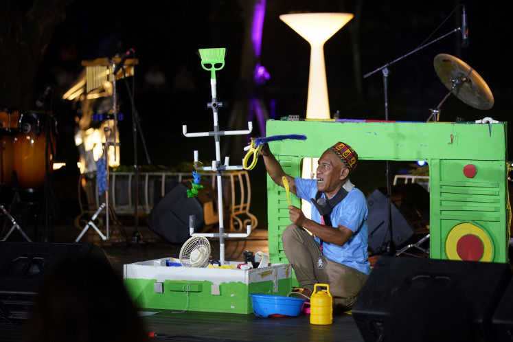Agus Nur Amal PM Toh champions oral tradition as a medium of social reflection and humanity through his piece Kisah dari Samudera.