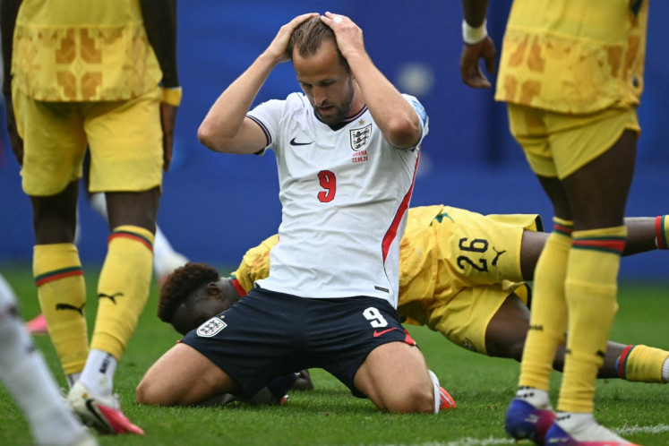 Fans react after England and Ghana draw 0-0 at World Cup