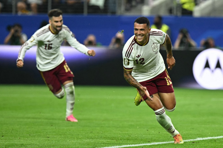 Spain deliver World Cup masterclass against France to reach final