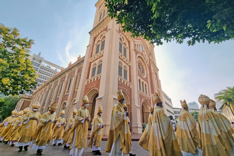 Bishops from across Asia arrive on Oct. 30, 2022, at Bangkok Cathedral for the closing Mass of the Federation of Asian Bishops&rsquo; Conferences&rsquo; general assembly.