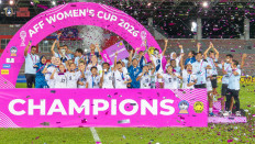Extended victory: The Indonesia's women's national soccer team lifts the AFF Women's Cup trophy on July 22, 2026, after defeating Laos 5-0 in the final at the Kuala Lumpur soccer stadium. The victory secured Garuda Pertiwi's second consecutive regional title.