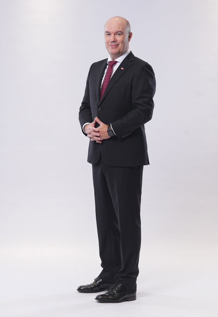 (Courtesy of HSBC Indonesia)