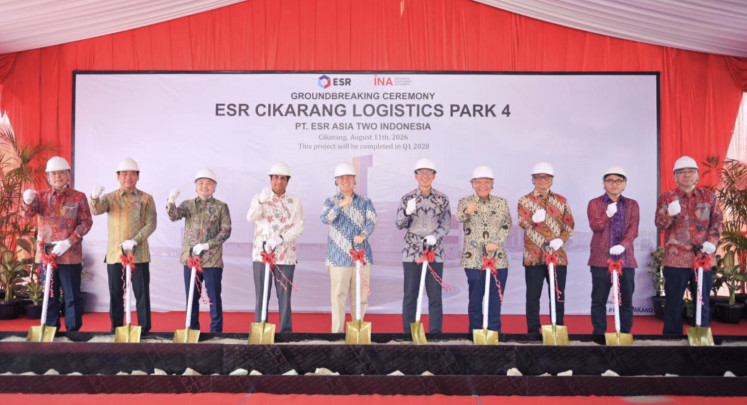 ESR and INA representatives break ground on Aug. 11 on the ESR Cikarang Logistics Park 4 project in a joint investment to develop modern logistics infrastructure in Greater Jakarta. 
