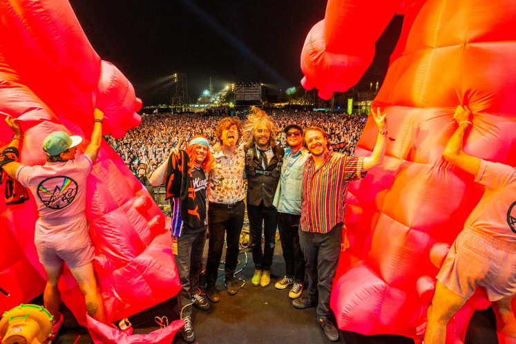 The Flaming Lips will bring veteran psychedelic flair to the 2026 LaLaLa Festival's alternative-pop lineup on Aug. 22-23, 2026, at the Jakarta International Expo in Central Jakarta.