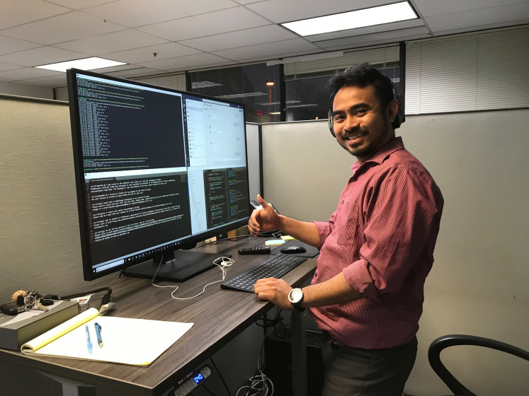 At his WebFirst workspace in 2019, before work eventually moved fully remote. (Images courtesy of Richard Waery)