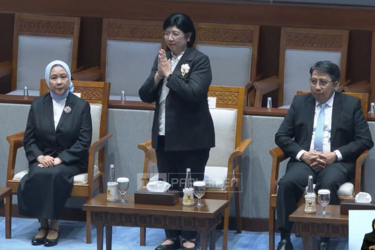 A screenshot shows Bank Indonesia (BI) Governor-elect Destry Damayanti, BI Senior Deputy Governor-elect Aida S. Budiman and BI Deputy Governor-elect Solikin M. Juhro at the 4th Plenary Session of the House of Representatives in Jakarta on Sept. 1, 2026.