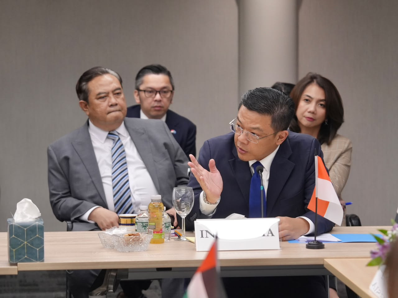 Foreign Minister Sugiono speaks on Monday at a ministerial meeting of the Group of Eight Arab and Muslim nations in New York City, the United States, on the sidelines of the 81st United Nations General Assembly.