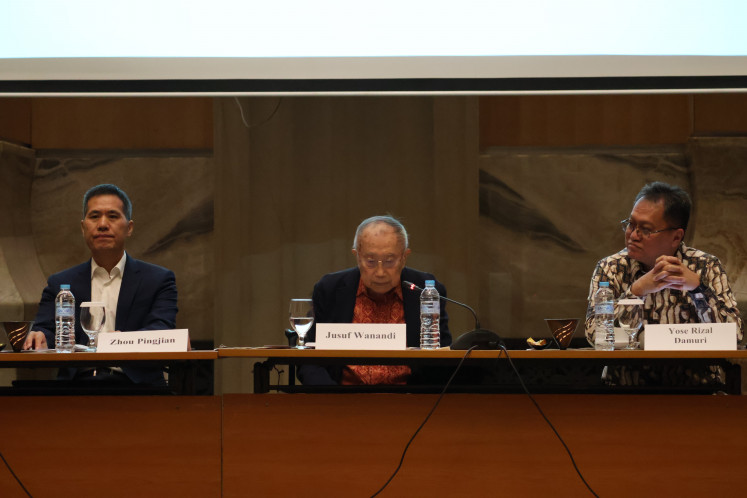 From left to right, Vice President of the Chinese People's Institute of Foreign Affairs (CPIFA) Zhou Pingjian, Jusuf Wanandi, vice chair of the Board of Trustees of the Centre for Strategic and International Studies (CSIS), and Yose Rizal Damuri, executive director of CSIS, attend a roundtable discussion titled &ldquo;Indonesia-China Relations and the Changing International Order,&rdquo; jointly organized by CSIS and the China Institute of International Studies (CIIS), in Yogyakarta on Monday. The discussion took place from Sept. 21 to 22, 2026.