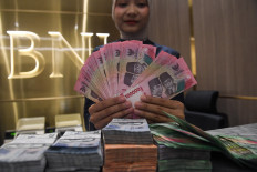 External pressure, fiscal risks weigh on rupiah