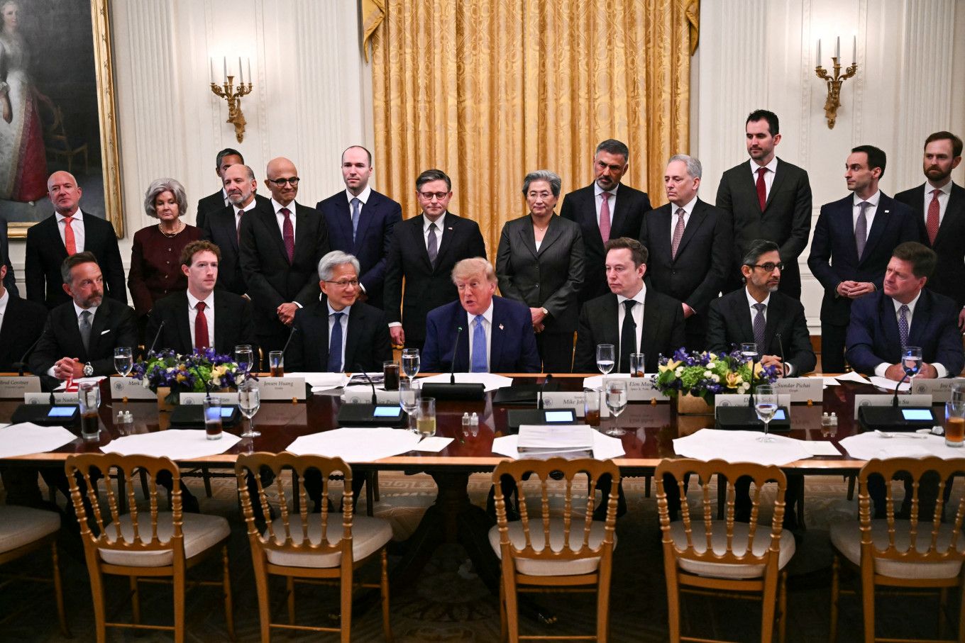 US President Donald Trump speaks during a meeting with technology executives about artificial intelligence, in the East Room of the White House in Washington, DC, on Sept. 29, 2026.