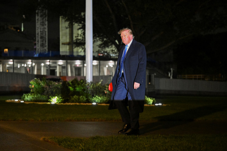 US President Donald Trump arrives at the White House on the South Lawn in Washington, DC, US, September 27, 2026.