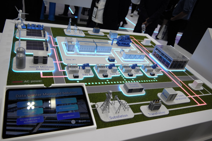 Computing infrastructure: A scale model of Delta&rsquo;s data center microgrid solution, integrating energy storage, renewable energy and backup power systems, is displayed during the 12th edition of Tech Week Singapore, which ran from Sept. 29 to 30 at Marina Bay Sands Expo & Convention.