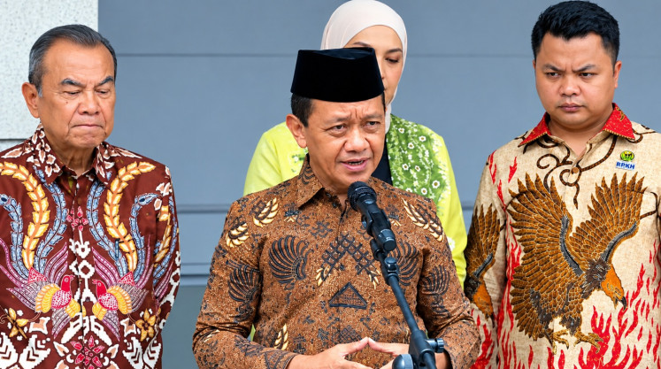 Coordinating Downstream and Energy Transition Minister Bahlil Lahadalia addresses a press briefing on Oct. 16, 2026, at his office in Gambir, Central Jakarta.